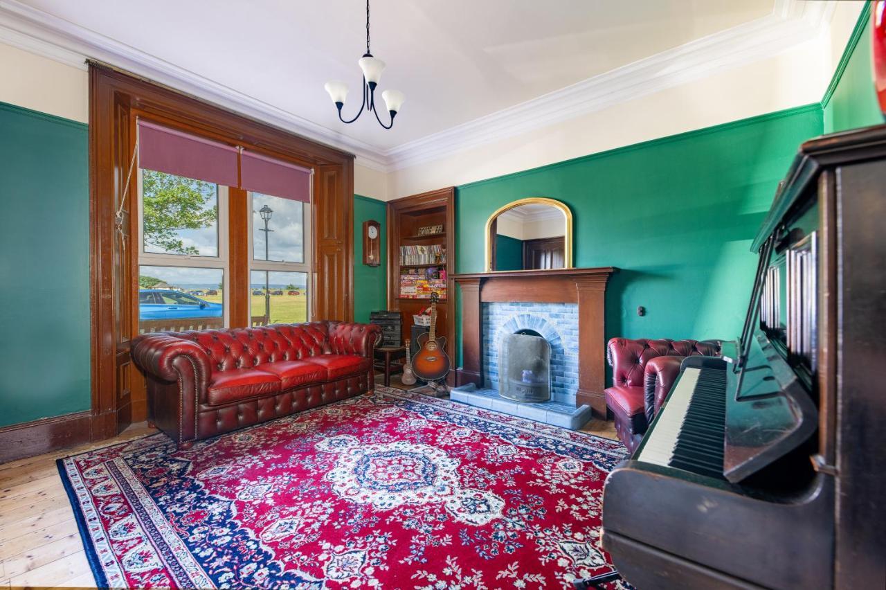 Seaview House - A Traditional Home By The Beach Nairn Eksteriør billede